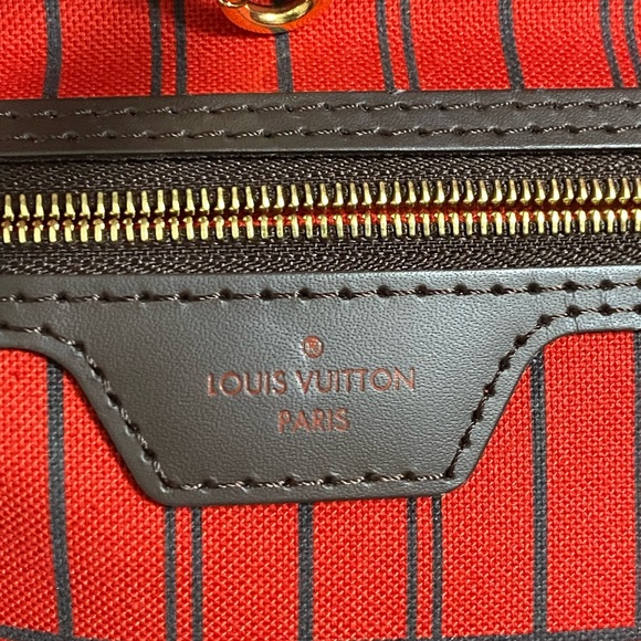 *SOLD*Louis Vuitton Damier Ebene Neverfull MM Tote - Picture 9 of 17